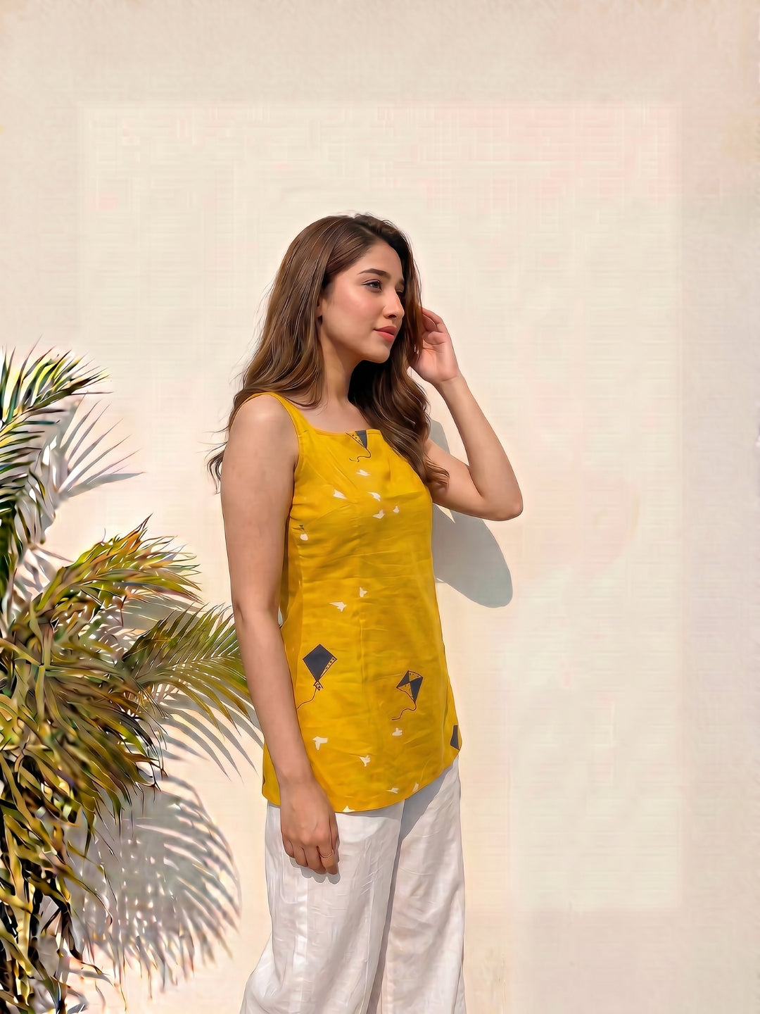 Aashna Deep Back Kurti