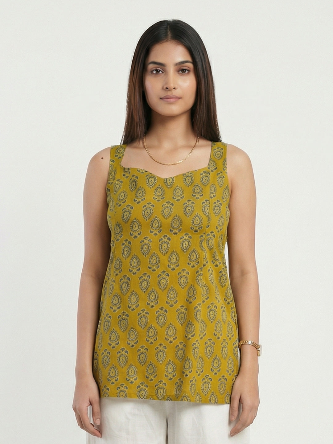 Juhi Deep Back Kurti