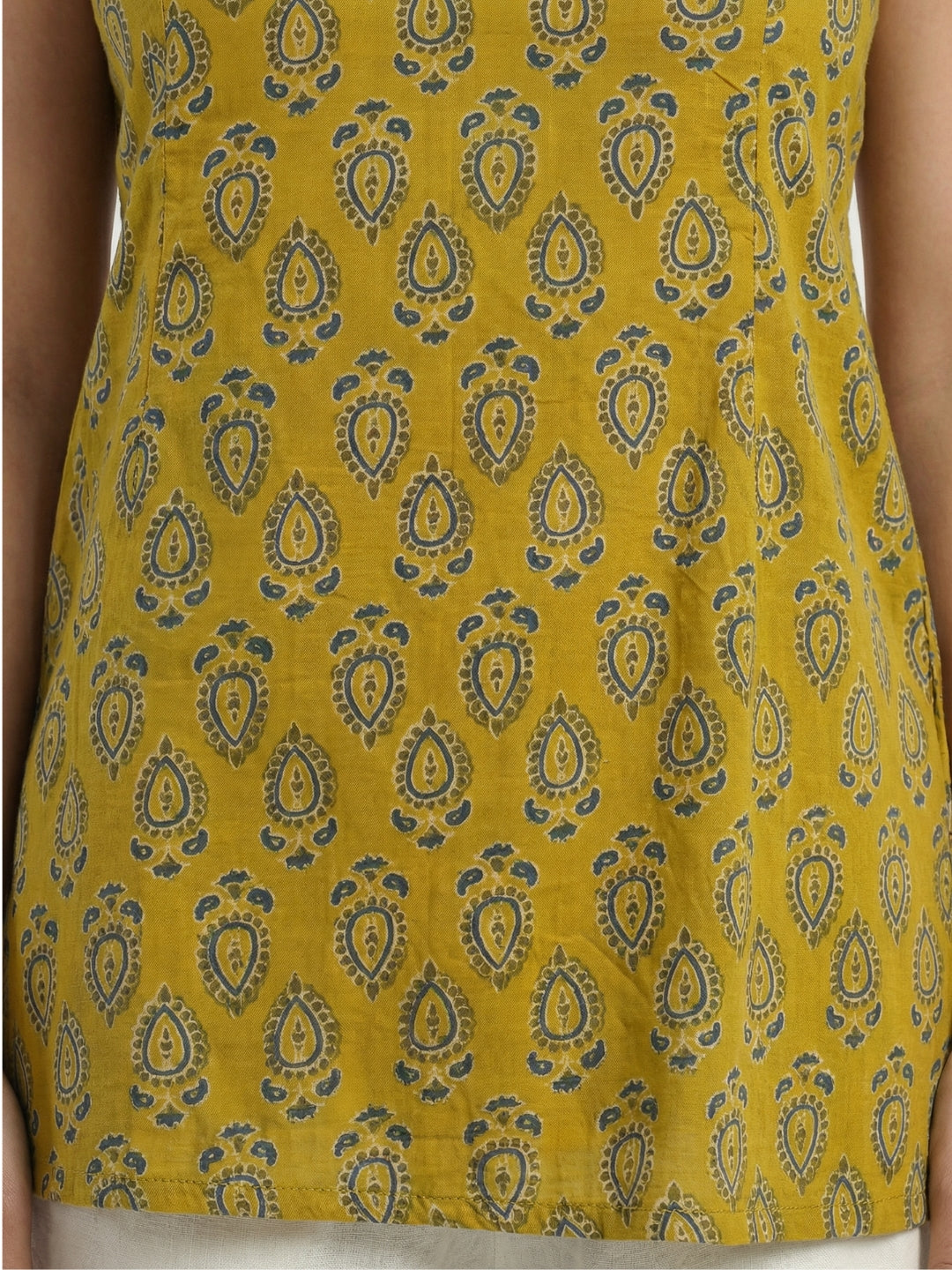 Juhi Deep Back Kurti